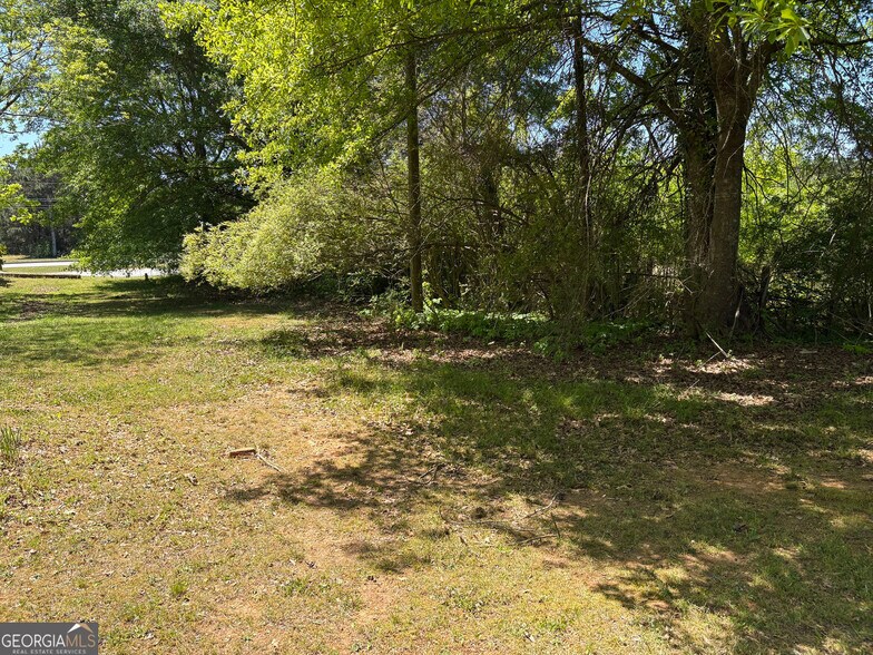 5650 Henry Bailey Rd, Sugar Hill, GA à vendre - Photo du bâtiment - Image 3 de 22