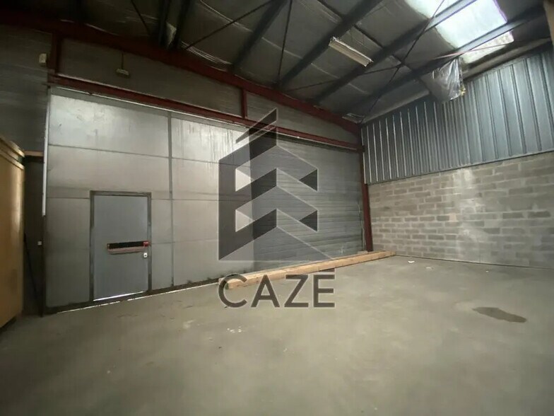 Flex in Bègles for lease - Interior Photo - Image 2 of 9