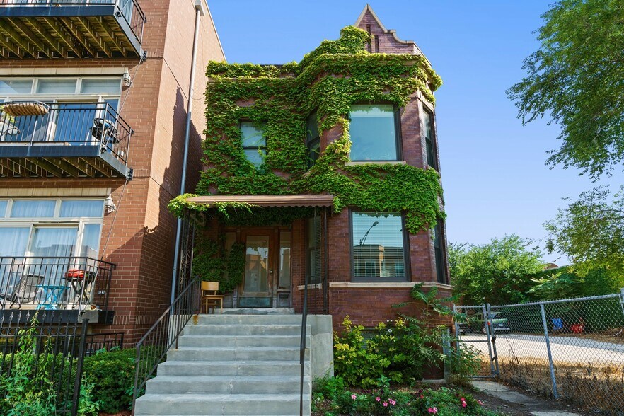 2732 W Belmont Ave, Chicago, IL à vendre - Photo du bâtiment - Image 3 de 49