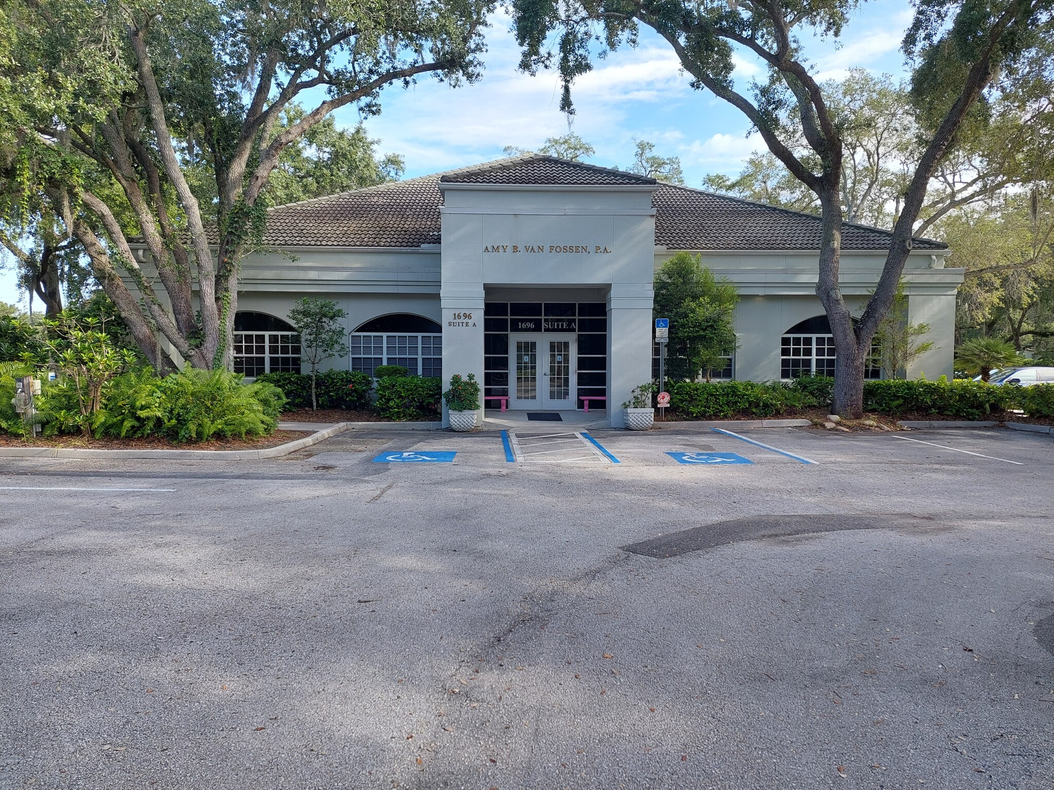 1696 W Hibiscus Blvd, Melbourne, FL for lease Building Photo- Image 1 of 9