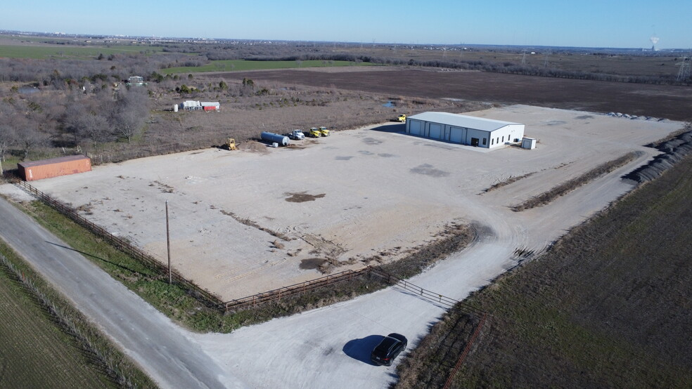 2030 VV Jones Rd, Venus, TX for sale - Building Photo - Image 1 of 1