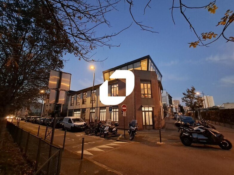 Office in Vanves for sale - Building Photo - Image 2 of 13