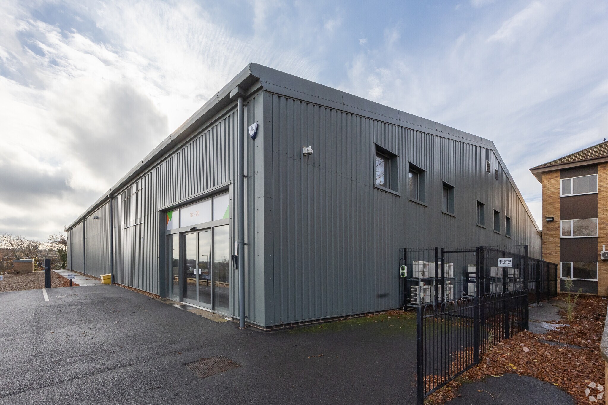 18-20 Bradfield Rd, Wellingborough à vendre Photo principale- Image 1 de 1