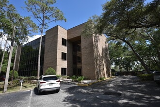 234 N Westmonte Dr, Altamonte Springs, FL à louer Photo du bâtiment- Image 2 de 8