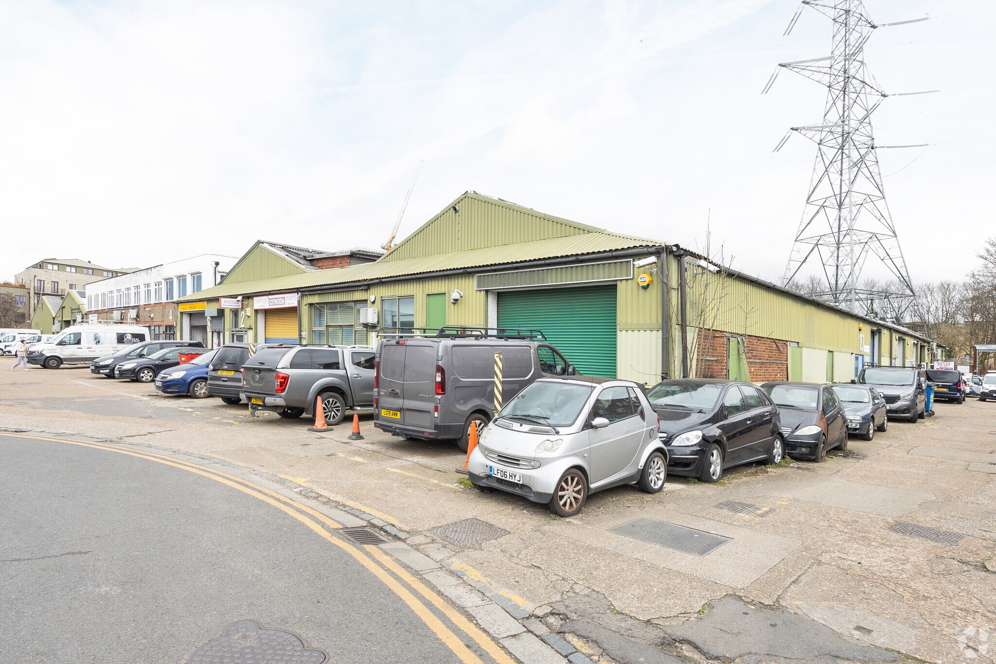 16 Lyon Rd, London for sale Primary Photo- Image 1 of 3