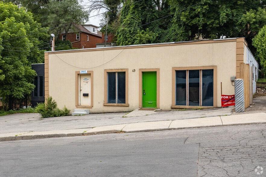 49 Glen Rd, Hamilton, ON à vendre - Photo du bâtiment - Image 2 de 2
