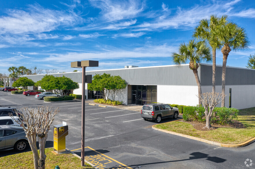 7103-7129 University Blvd, Winter Park, FL for lease - Building Photo - Image 3 of 6