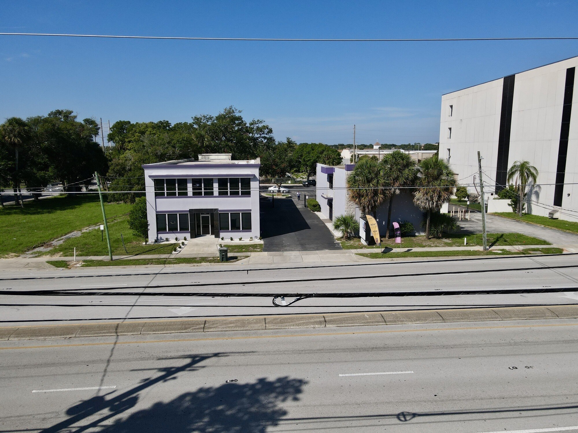240 N Ridgewood Ave, Daytona Beach, FL à vendre Photo du bâtiment- Image 1 de 13
