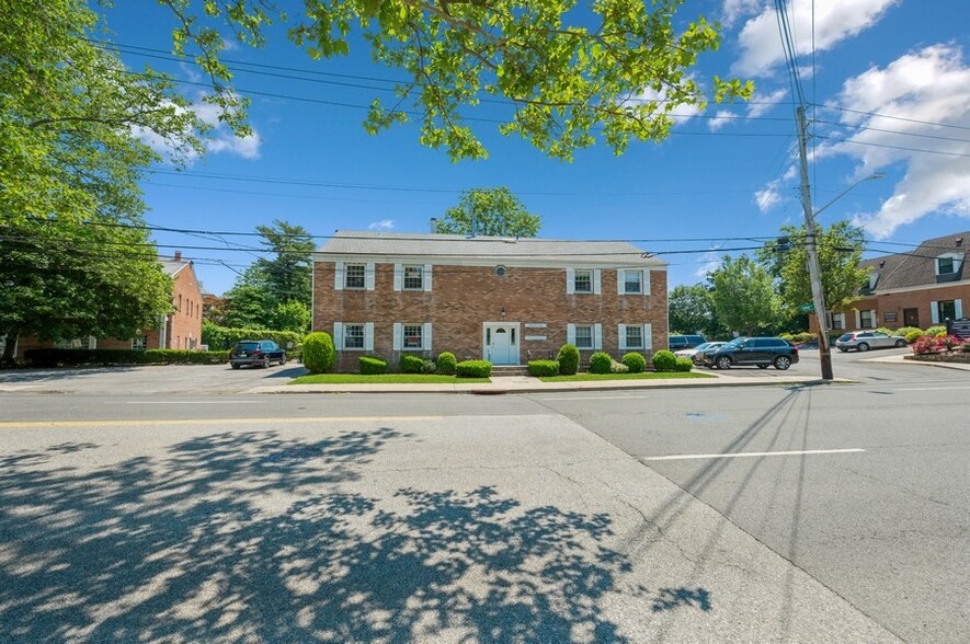 270 White Plains Rd, Eastchester, NY for lease - Building Photo - Image 3 of 6