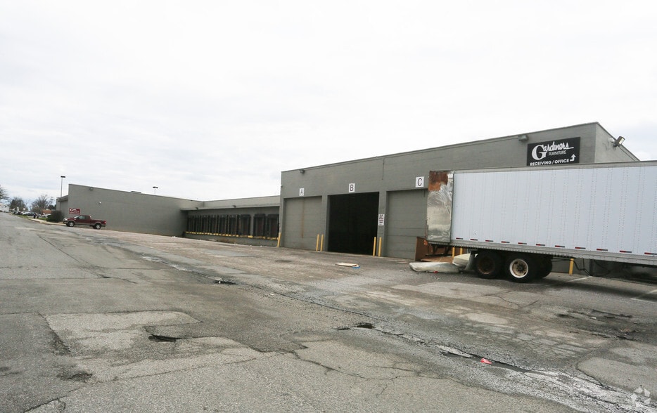 4241 Brookhill Rd, Baltimore, MD à louer - Photo du bâtiment - Image 3 de 20