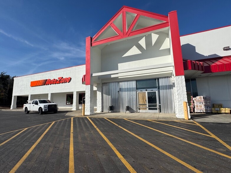 1610 Main St, Chipley, FL for lease - Building Photo - Image 2 of 7