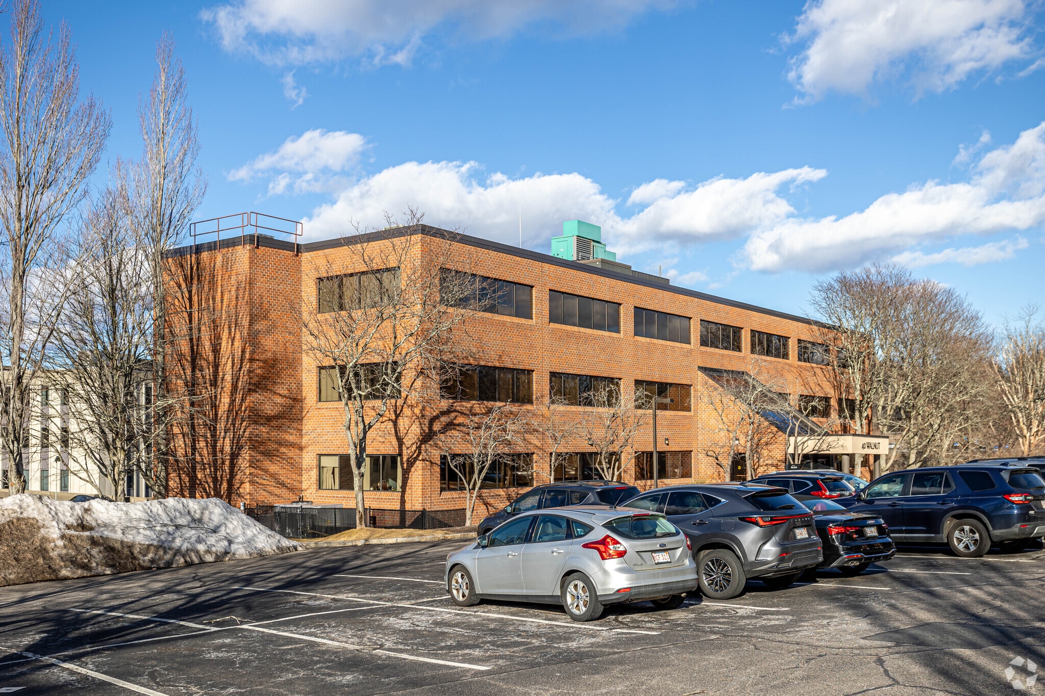 40 Walnut St, Wellesley, MA for lease Primary Photo- Image 1 of 6