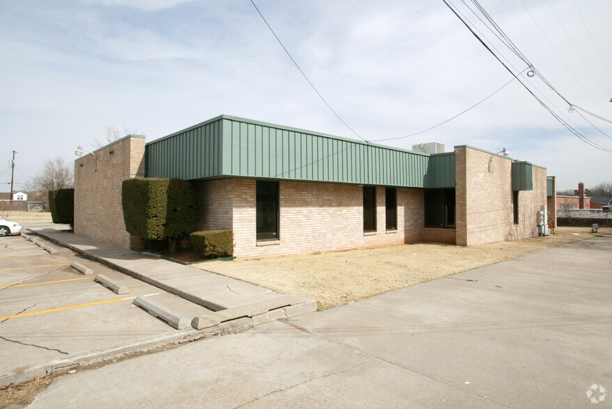 1024 NW 47th St, Oklahoma City, OK for lease - Building Photo - Image 2 of 17