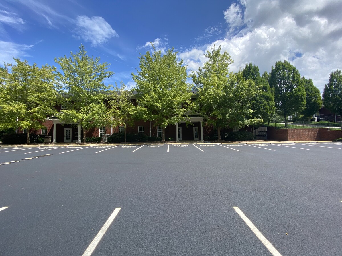 1500 Oglethorpe Ave, Athens, GA 30606 - Unit 3700 - - Interior Photo - Image 2 of 9