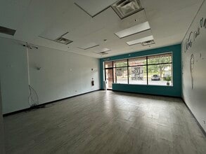 530 Main St, West Chicago, IL for lease Interior Photo- Image 2 of 9