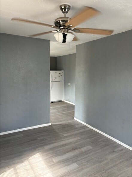 2513 Quintana Rd, San Antonio, TX à vendre - Photo du bâtiment - Image 2 de 14