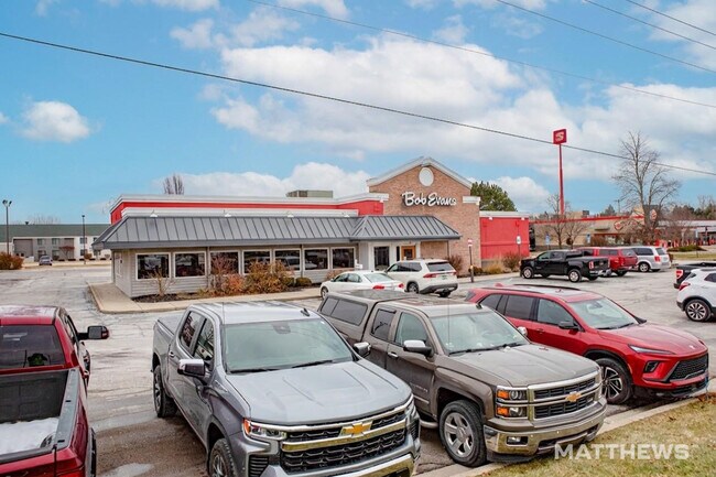 More details for 13010 S Old Us-27, Dewitt, MI - Retail for Sale