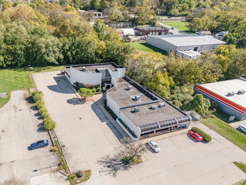 10196 Springfield Pike, Cincinnati, OH à vendre - Photo du bâtiment - Image 3 de 41