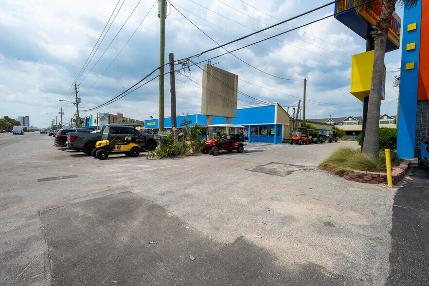 11832 Front Beach Rd, Panama City Beach, FL à vendre - Photo du bâtiment - Image 3 de 18