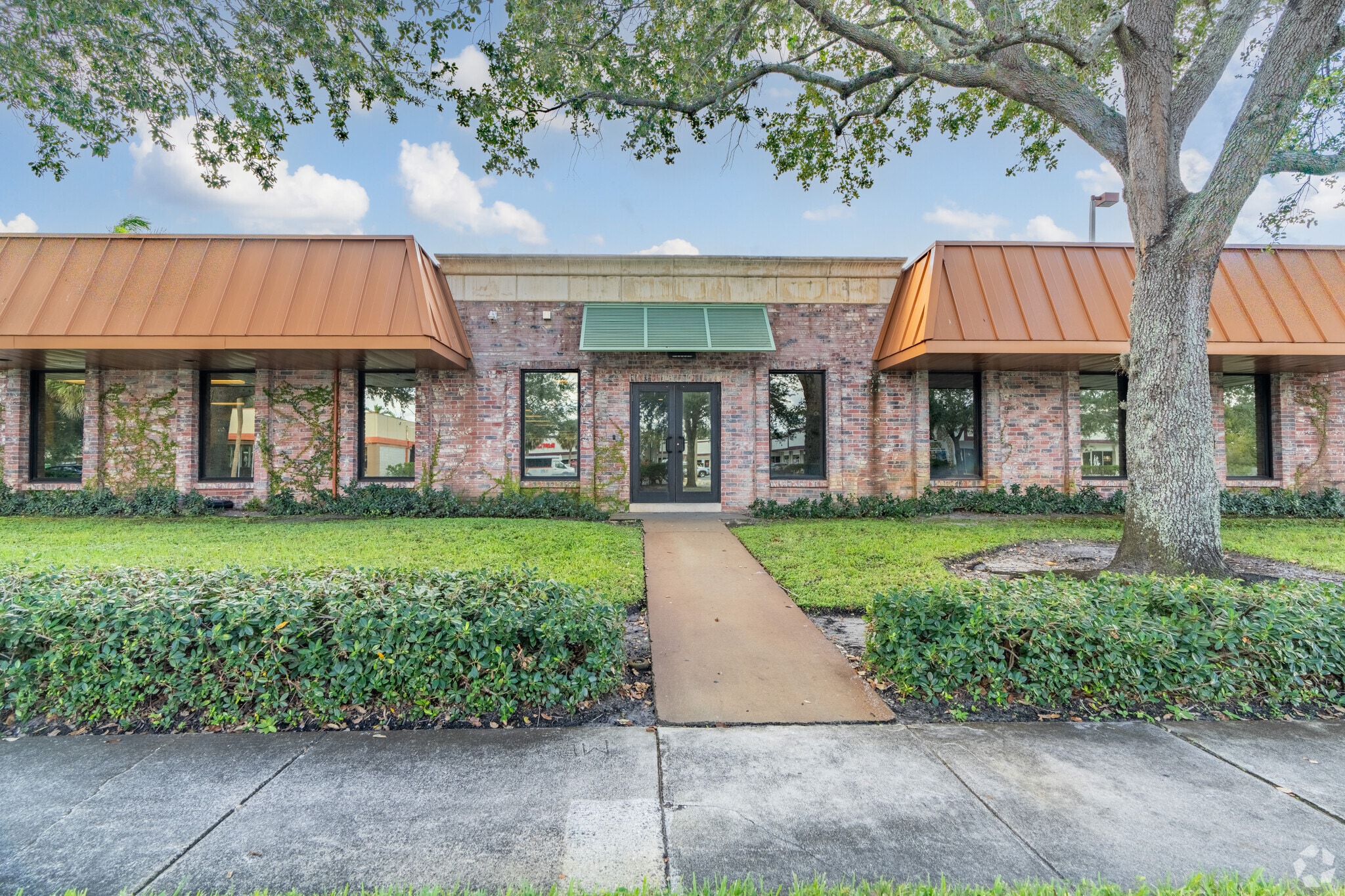 541 S State Road 7, Margate, FL à louer Photo du bâtiment- Image 1 de 30