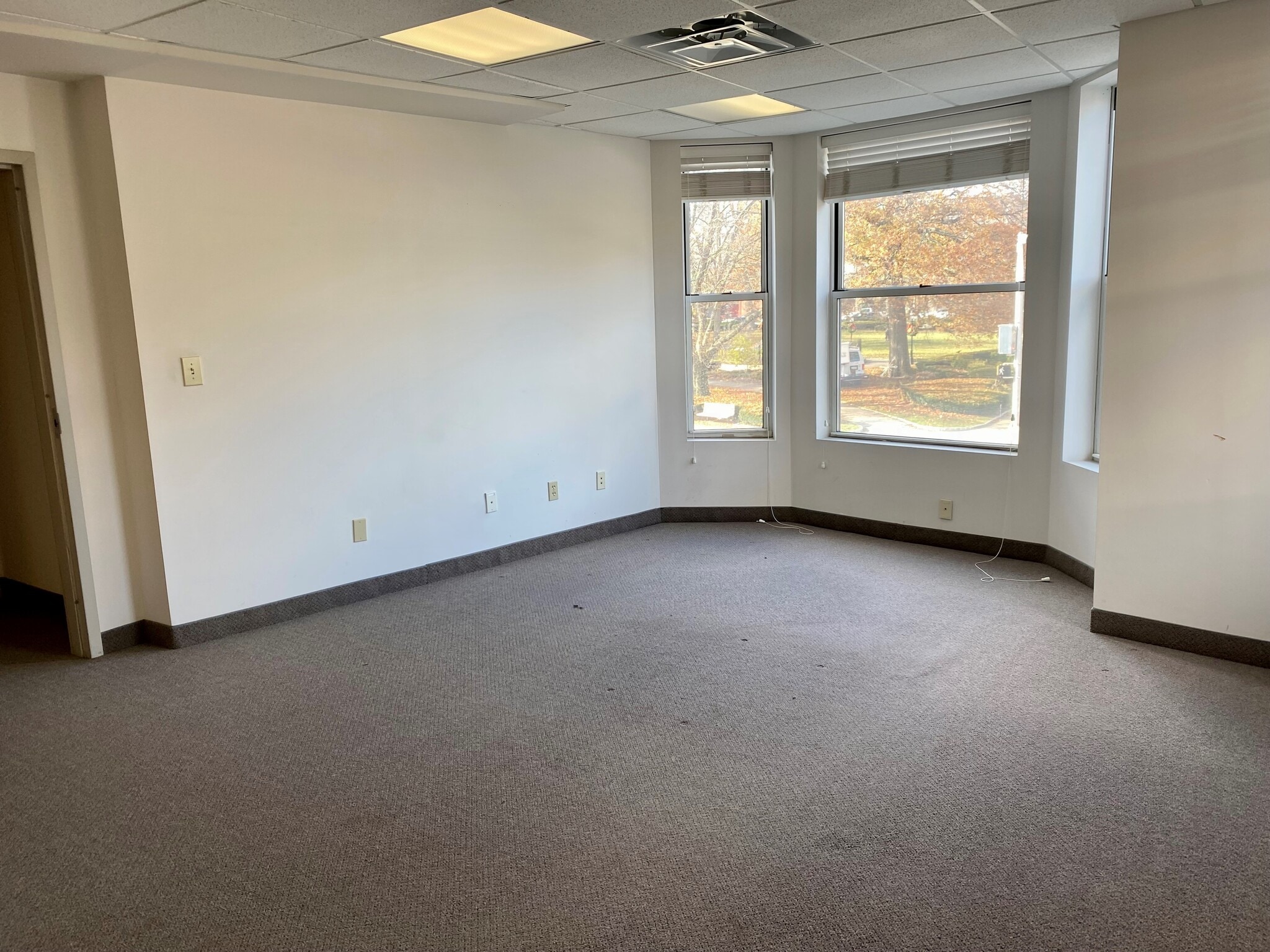 55 S Park Pl, Morristown, NJ for lease Interior Photo- Image 1 of 5