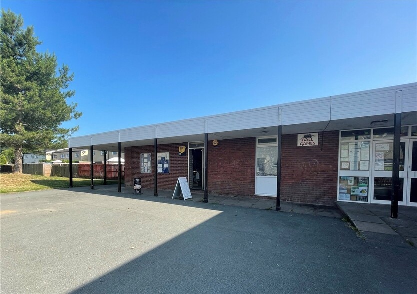 Lon Derw, Newtown for sale - Building Photo - Image 1 of 10