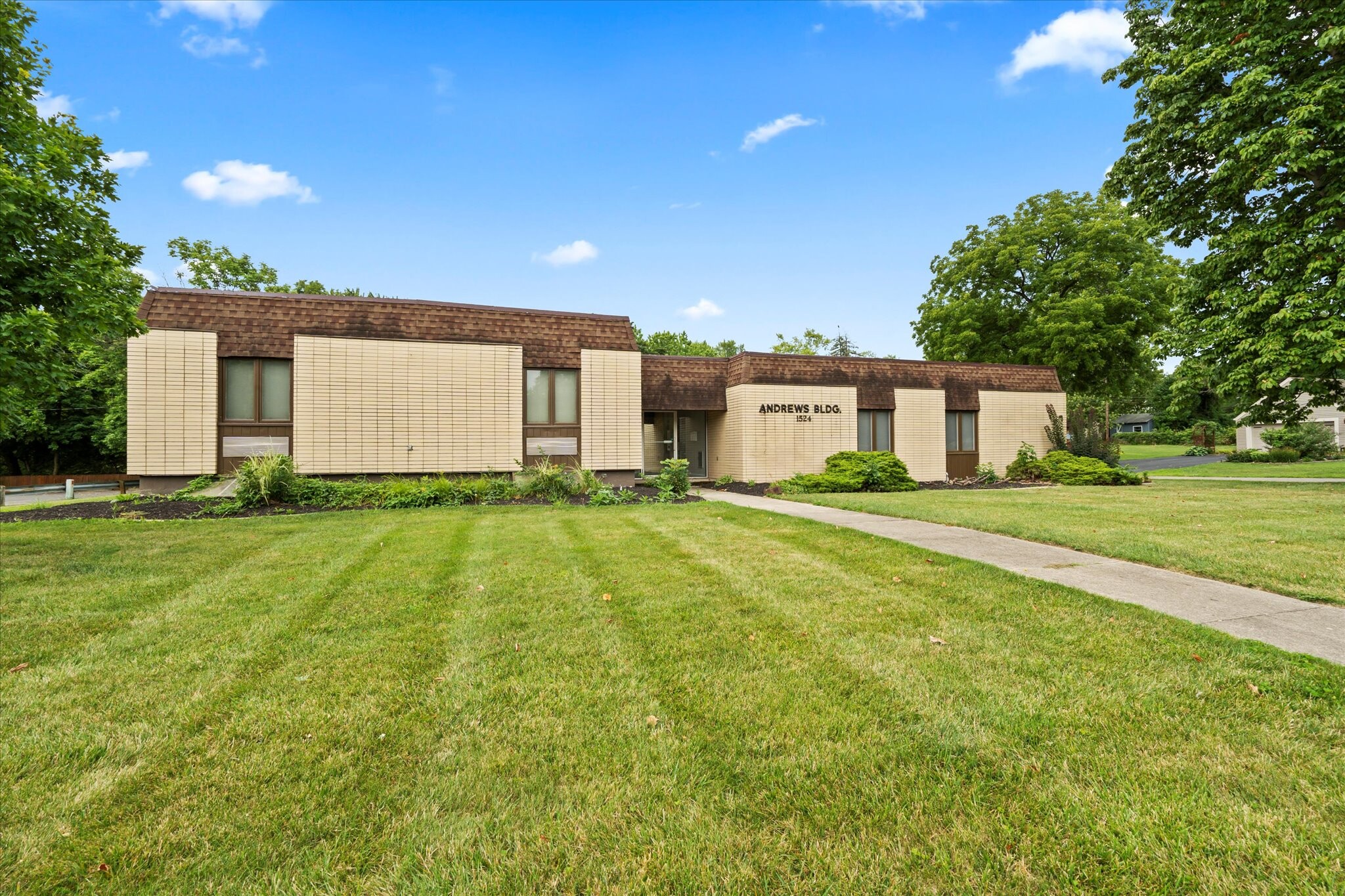 1524 E Stroop Rd, Kettering, OH for sale Building Photo- Image 1 of 1