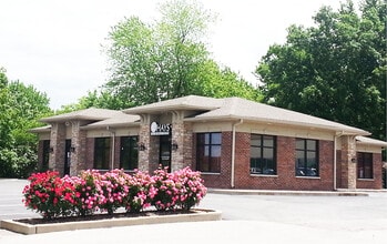 8065-8069 Mexico Rd, Saint Peters, MO for lease Building Photo- Image 1 of 1