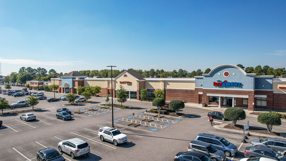 1228-1324 Greenbrier Pky, Chesapeake, VA for lease - Building Photo - Image 2 of 7