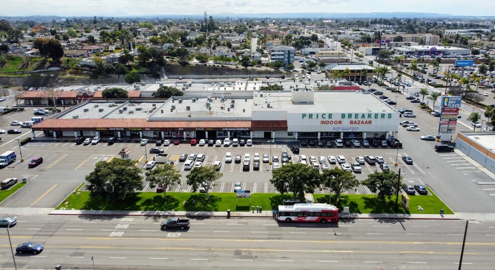 1019-1199 Highland Ave, National City, CA for lease - Building Photo - Image 2 of 9