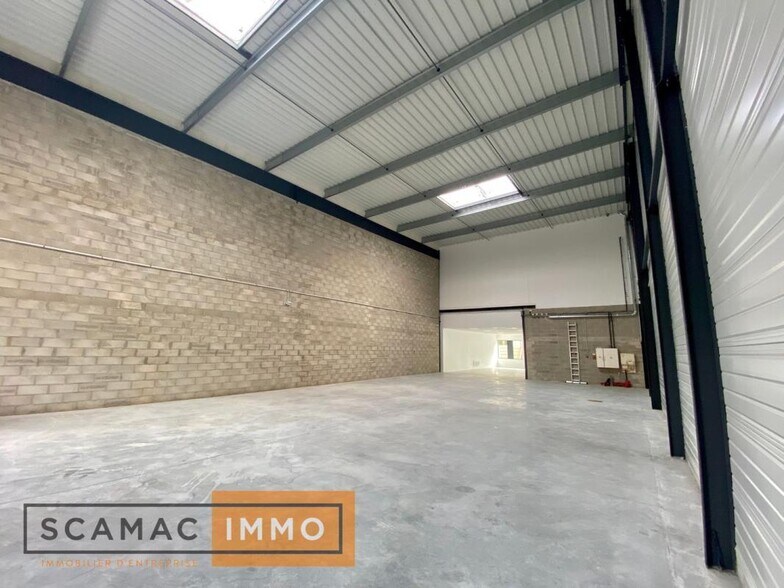 Flex in Bondoufle for sale - Building Photo - Image 2 of 7