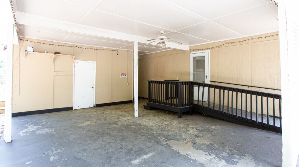 2758 Five Forks Trickum Rd, Lawrenceville, GA à vendre - Photo du bâtiment - Image 3 de 31