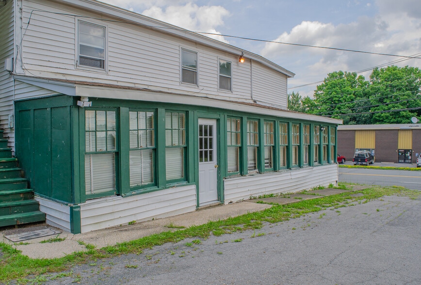 1620 Columbia Tpke, Castleton On Hudson, NY for sale - Building Photo - Image 2 of 37