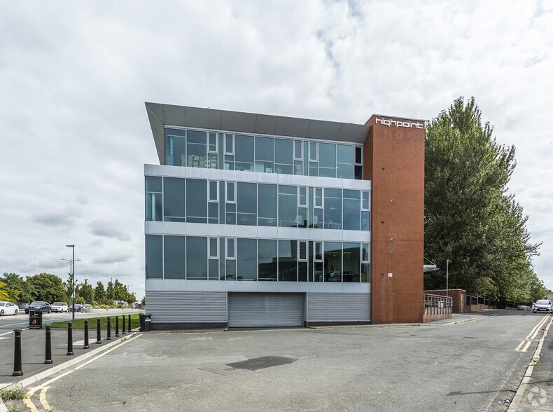 Highfield St, Liverpool à louer - Photo du bâtiment - Image 2 de 4