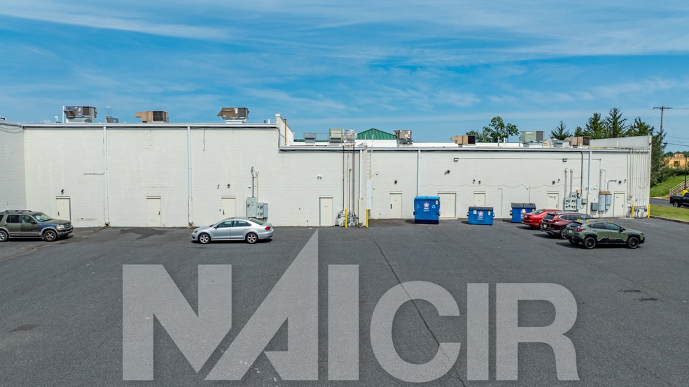 44 Natural Springs Rd, Gettysburg, PA for lease - Building Photo - Image 3 of 7