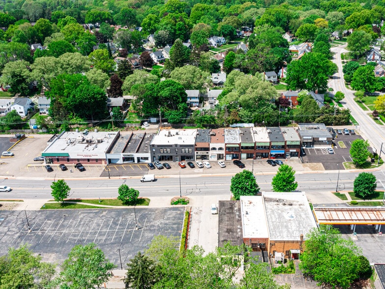 Cuyahoga Falls & North Kingsville portfolio of 2 properties for sale on LoopNet.ca - Building Photo - Image 2 of 18