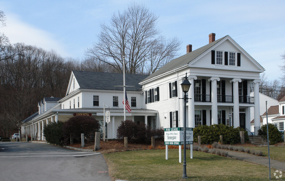 49-51 Eliot St, Natick, MA à louer - Photo principale - Image 1 de 3