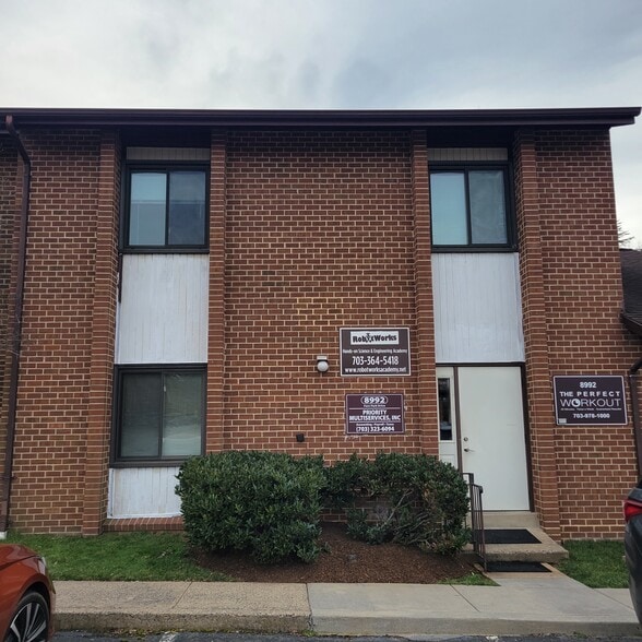 8990-9002 Fern Park Dr, Burke, VA for sale - Building Photo - Image 1 of 13
