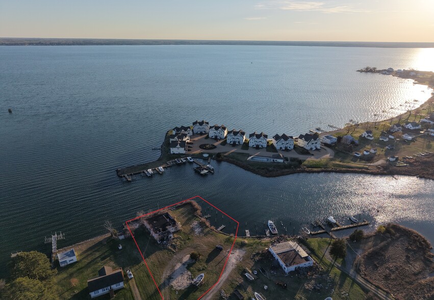 123 Waterview Rd, Lancaster, VA for sale - Primary Photo - Image 1 of 25