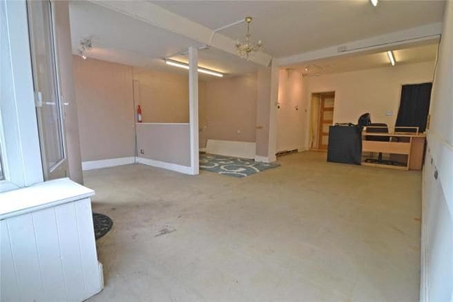 24 Fore St, Camelford for sale - Interior Photo - Image 3 of 8