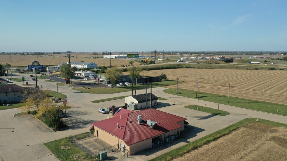 210 N Lewis Ave, Oglesby, IL for sale - Aerial - Image 3 of 29