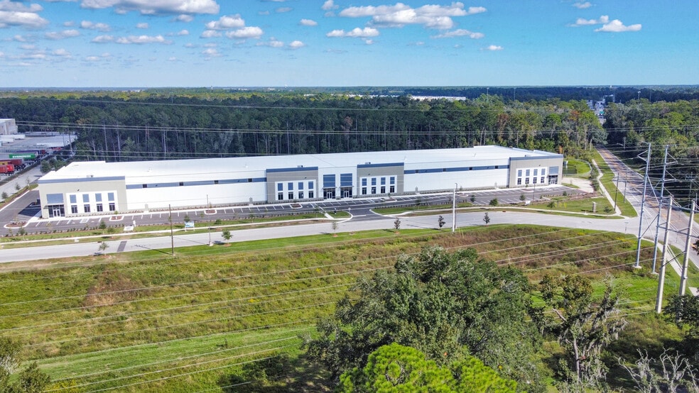 2555 Ignition Dr, Jacksonville, FL for lease - Building Photo - Image 3 of 6