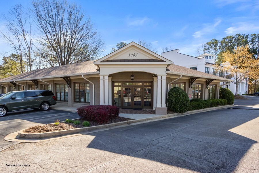 1085 Old Roswell Rd, Roswell, GA à vendre Photo principale- Image 1 de 5