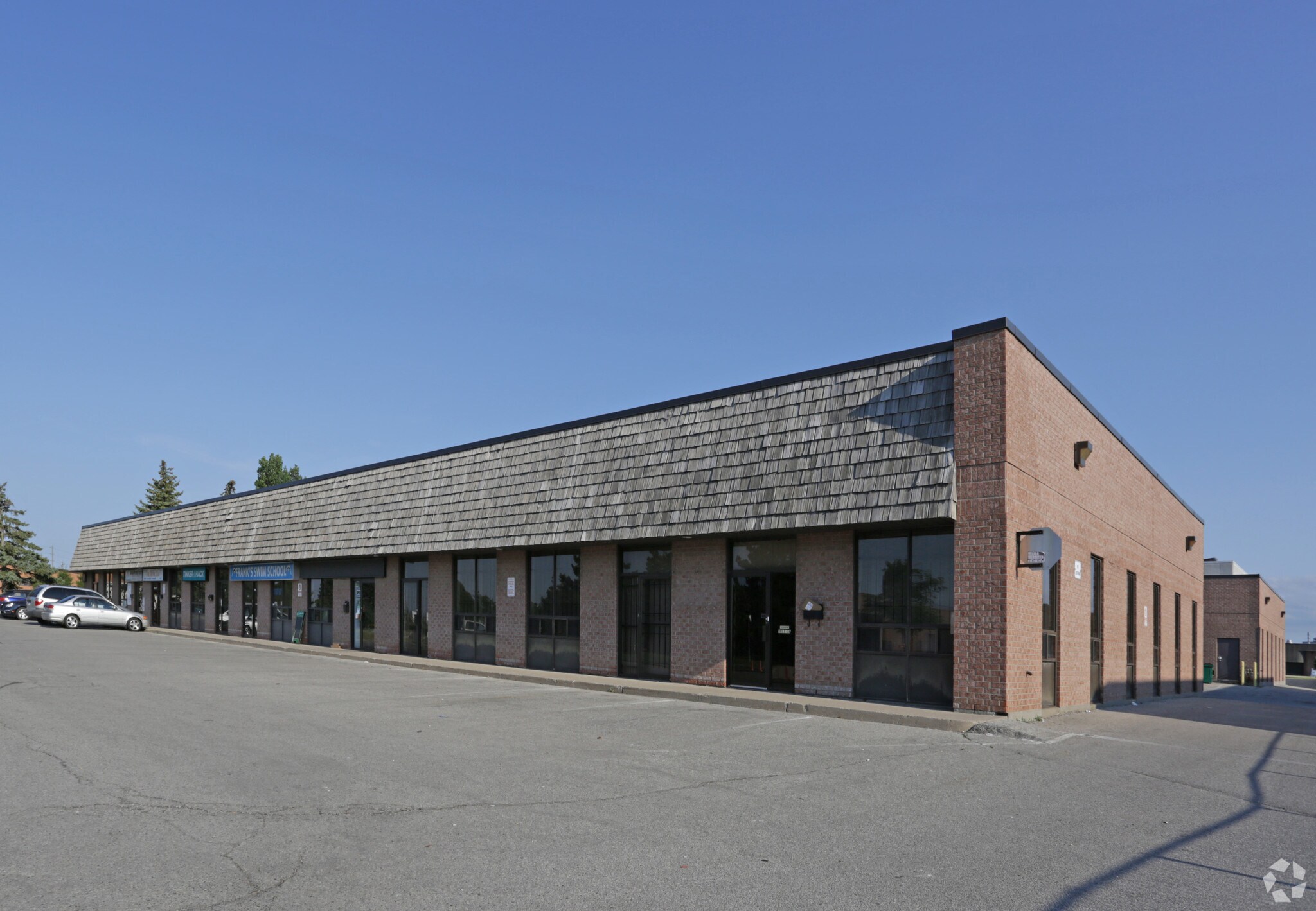 1 Whitehorse Rd, Toronto, ON à vendre Photo principale- Image 1 de 1