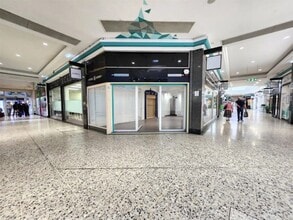 1-32 Quadrant Arcade, Romford for lease Interior Photo- Image 1 of 8