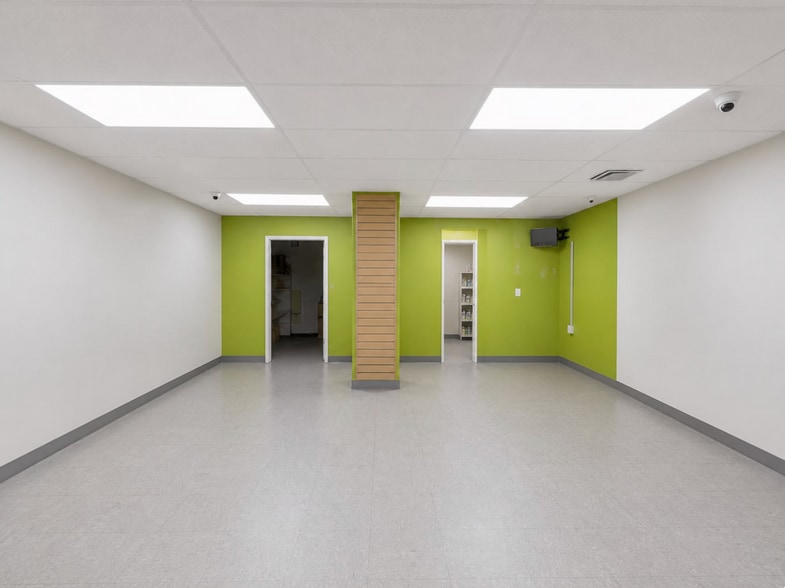 2450 Frederick Douglass Blvd, New York, NY for lease - Building Photo - Image 3 of 5