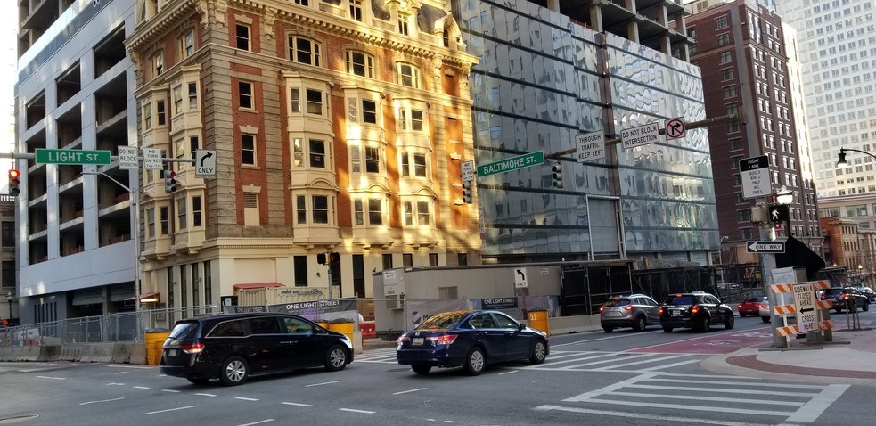 17 E Baltimore St, Baltimore, MD à vendre - Photo du bâtiment - Image 2 de 5