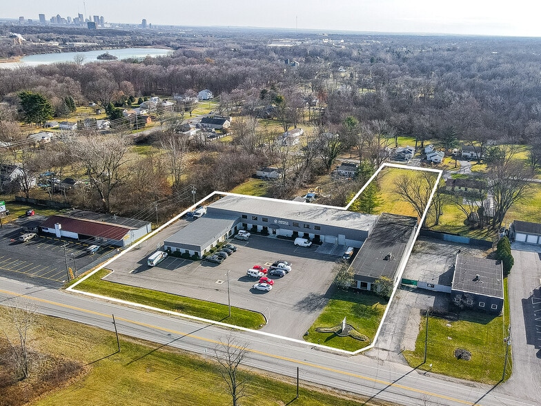 3657 Trabue Rd, Columbus, OH à vendre - Photo du bâtiment - Image 1 de 70
