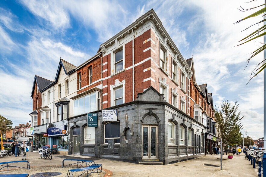 56 St. Annes Rd W, Lytham St Annes à louer - Photo principale - Image 1 de 3