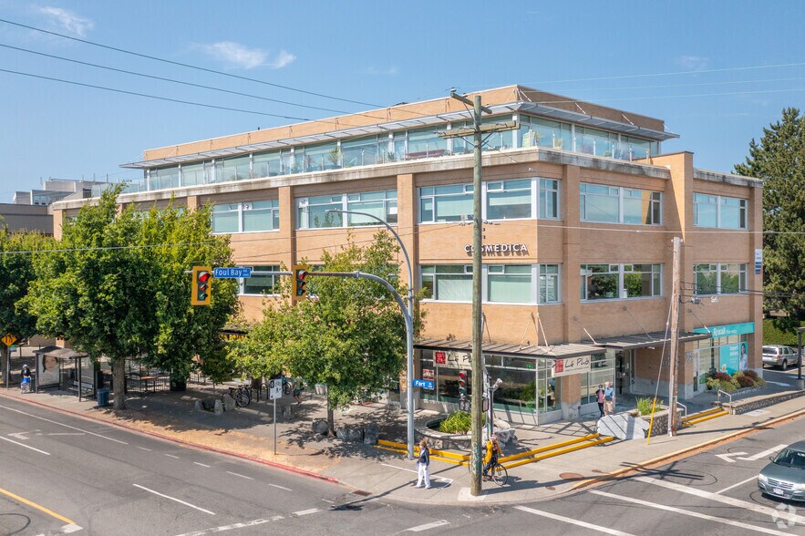 1990 Fort St, Victoria, BC for lease - Primary Photo - Image 1 of 8